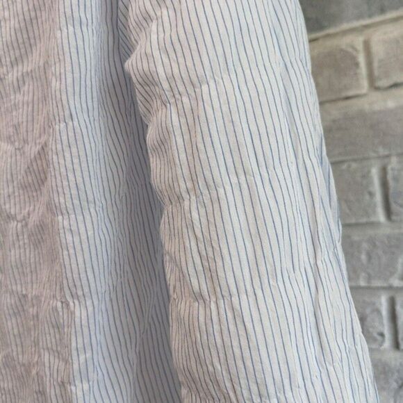 Banana Republic button down shirt lightweight cotton blue white pin stripe sz S - Picture 9 of 10